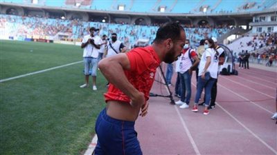 دوري أبطال إفريقيا| لاعبو الأهلي يغادرون ملعب حمادي العقربي بعد تعرضهم للاختناق