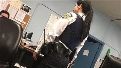 عاجل| ضابطة شرطة أمريكية تتعرض للإغتصاب 