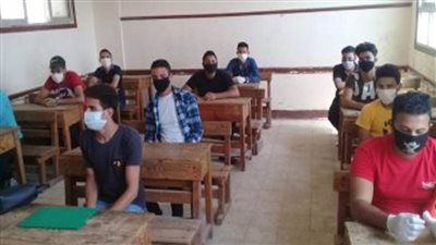 محافظ أسوان يؤكد انتظام سير امتحانات الدبلومات الفنية