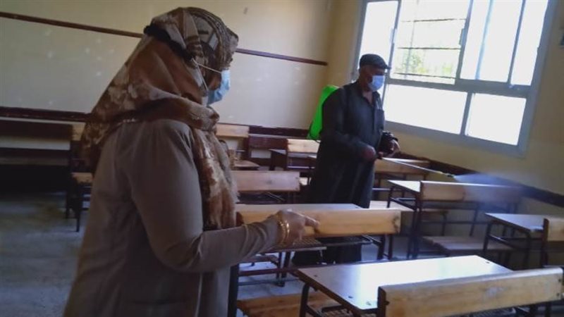 تطهير وتعقيم لجان