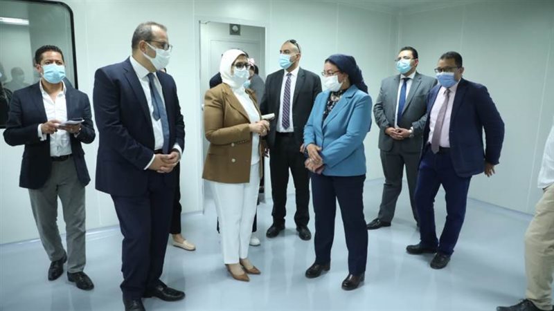 وزيرة الصحة بمجمع