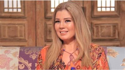 تعرف على رسالة رانيا فريد شوقي لوالدها في عيد الأب