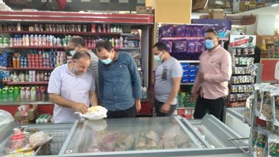 لمواجهة كورونا.. تحرير 28 مخالفة تموينية و14 محضرا لعدم ارتداء الكمامة بسمالوط