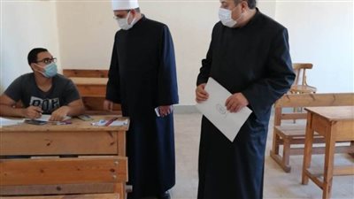 وكيل الأزهر ورئيس قطاع المعاهد يتفقدان لجان الامتحانات بالإسماعيلية والمنوفية