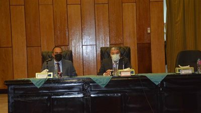 محافظ المنيا يناقش معايير مبادرة سكن كريم ويشدد على تدقيق قوائم المستحقين