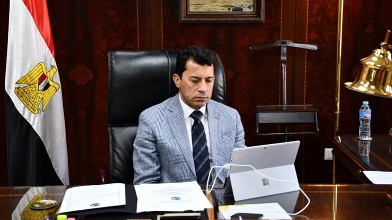 د. أشرف صبحى