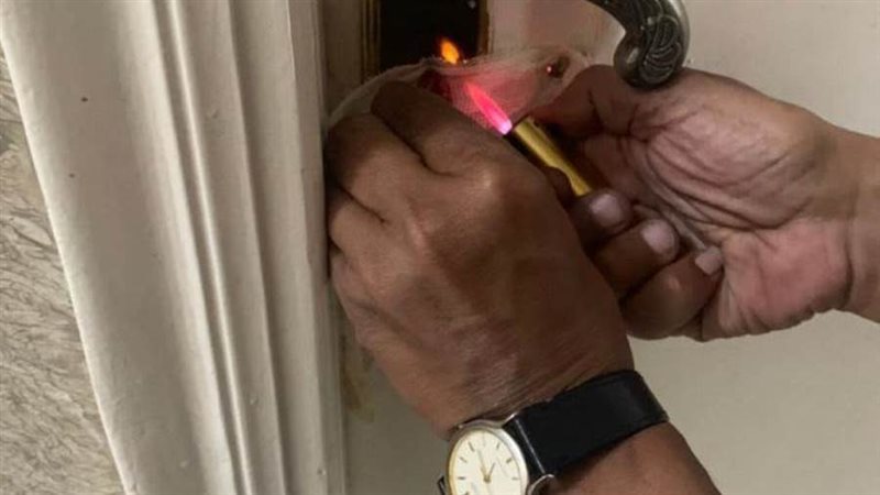 غلق منشآت مخالفة