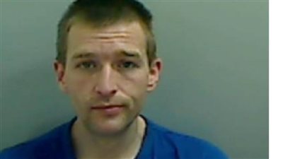 شرطي بريطاني يتعرض لمحاولة ذبح لهذا السبب