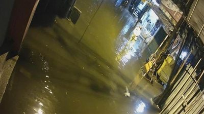 عاجل| برق ورعد وأمطار أغرقت الشوارع وتساقطت الأشجار