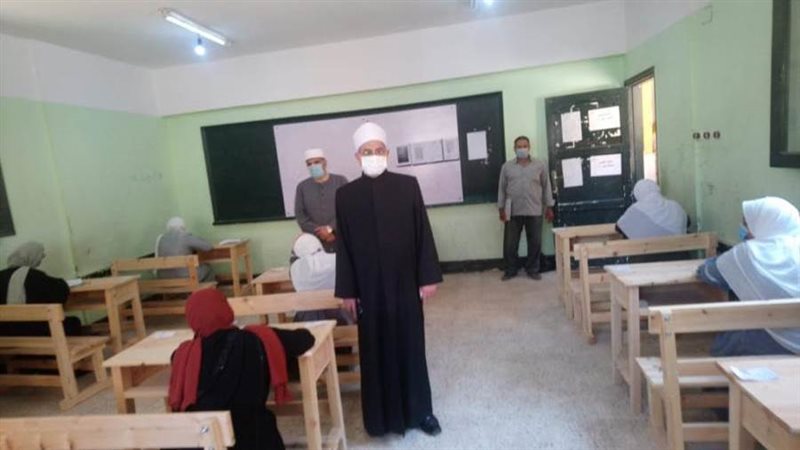 رئيس قطاع المعاهد