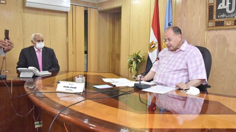 خلال اتصال هاتفي..