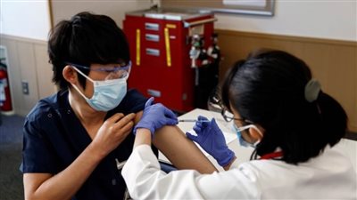 اليابان تعلن تطعيم مليون شخص ضد كورونا يوميًا