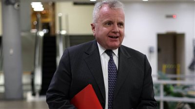 السفير الأمريكي لدى موسكو: مستعدون لإقامة علاقة مستقرة مع روسيا