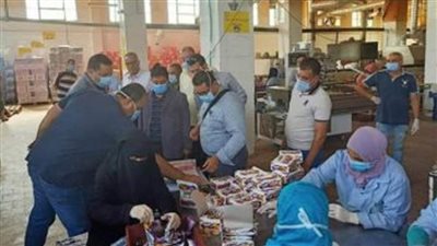 ضبط 59 طن مواد غذائية مجهولة المصدر قبل ترويجها بالمنوفية