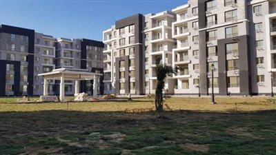 وزير الإسكان يعلن موعد تسليم 3072 وحدة سكنية للفائزين بـ