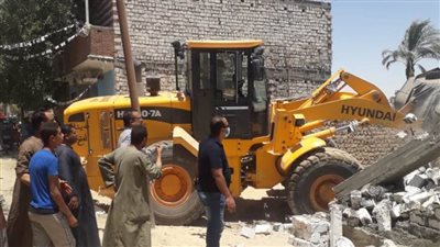 إزالة 10 حالات تعدٍّ على الأراضي الزراعية والبناء المخالف في مركزي ساحل سليم والفتح