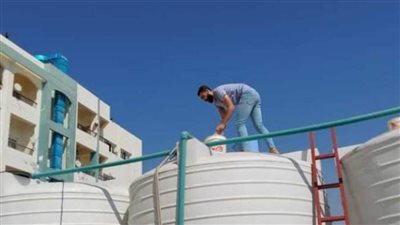 تطهير خزانات المياه في مستشفى العريش العام والمدينة الجامعية