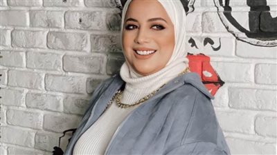 الفنانة إيمي أكمل تشارك في الفيلم السينمائي 