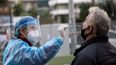 اليونان تسجل 362 إصابة جديدة بفيروس 