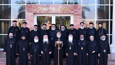 البابا تواضروس يلتقي كهنة مارمرقس كليوباترا بدير الأنبا بيشوي