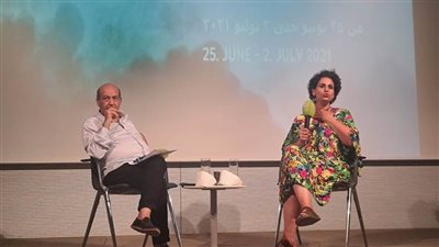 طارق الشناوي يناقش (ع السلم) في معهد جوته