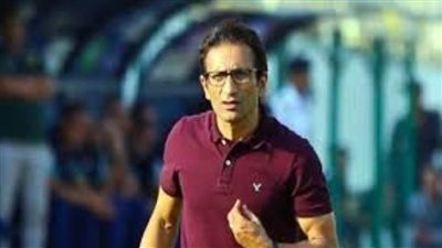 أحمد سامي يراقب الأهلي أمام بيراميدز قبل مواجهته في الدوري