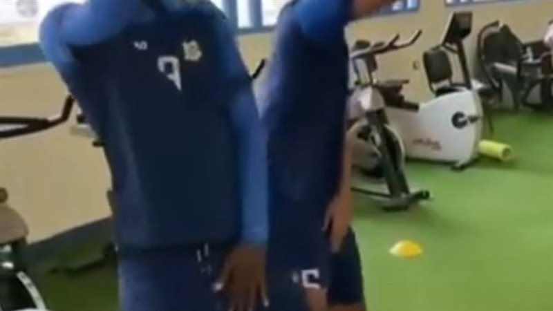 اللاعبان محمد حسن