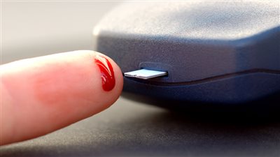 تغيرات في قدميك قد تدل على ارتفاع نسبة السكر في الدم!