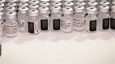  اليونان تدرس تطعيم المراهقين من 15 إلى 17 عامًا ضد كورونا