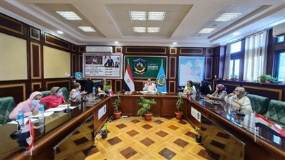 رئيس جامعة دمنهور يجتمع بمسئولي التعاون التربوي بالسفارة الفرنسية