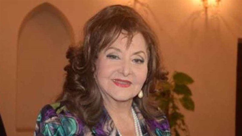 الفنانة ليلي طاهر