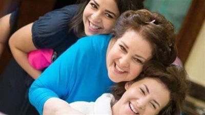 رسالة من دنيا سمير غانم إلى والدتها في العناية المركزة