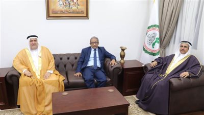 العسومي يلتقي رئيس مجلس الوحدة الاقتصادية