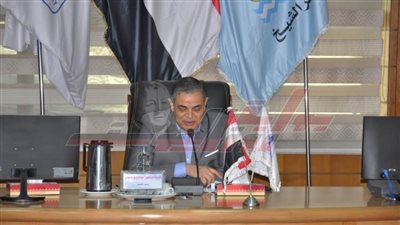 الدسوقي يترأس لجنة اختيار عميد كلية العلاج الطبيعي بجامعة كفر الشيخ