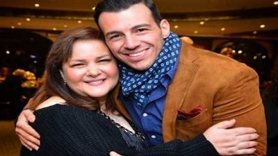 كيف أثر مرض دلال عبد العزيز على حياة رامي رضوان؟