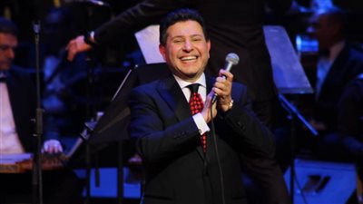 الفنان هاني شاكر ونجوم الأوبرا على مسرح النافورة.. الخميس