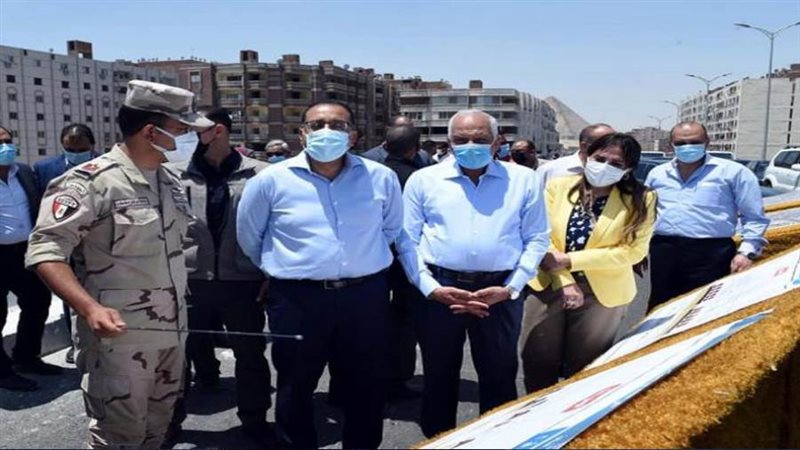 رئيس الوزراء خلال