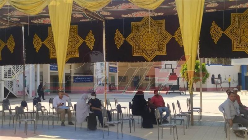 خلال تقديم الاعتزارات