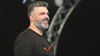 فارس كرم يستقبل طفلته الأولى.. وهذا اسمها