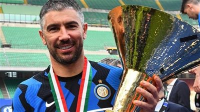 الصربي كولاروف يُمدد عقده مع الإنتر حتى 2022