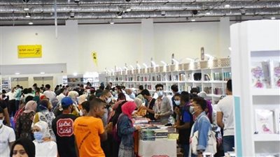 83 ألف زائر في سادس أيام معرض القاهرة الدولي للكتاب