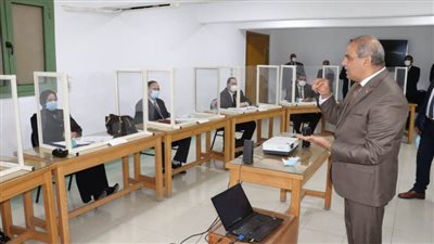 رئيس جامعة الأزهر يتفقد المجموعة التدريبية السابعة بمركز التدريب والتطوير