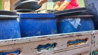 ضبط 5600 كجم ألبان غير صالحة وتحرير 38 مخالفة تموينية بمطاي  