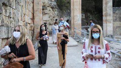 اليونان تسجل 1820 إصابة جديدة بـ