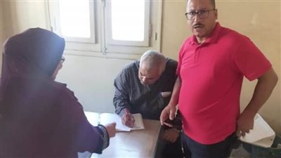 إحالة 29 موظفا وطبيبا بيطريا وعاملا لتركهم العمل بالمنيا