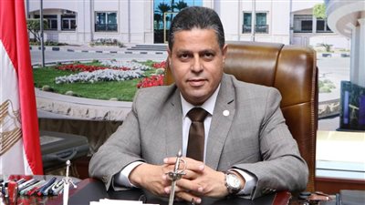 رئيس هيئة ميناء دمياط يبحث مع وفد من البنك الأهلي المصري سبل تطوير التحصيل الإليكتروني بالهيئة