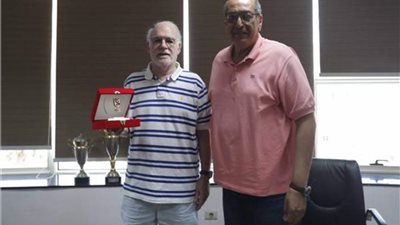 رئيس الأهلي يكلف مدير النشاط الرياضي بترشيح مدربين لفريق كرة السلة