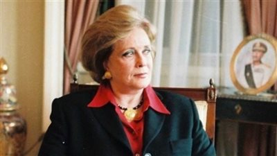 محافظ كفر الشيخ ينعي السيدة جيهان السادات 