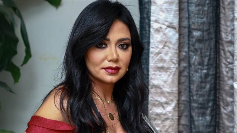 النجمة رانيا يوسف