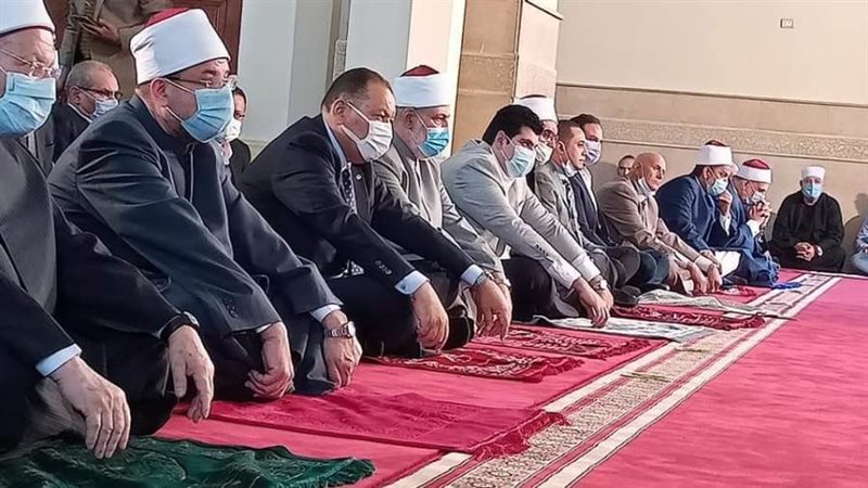 وزير الاوقاف ومفتي